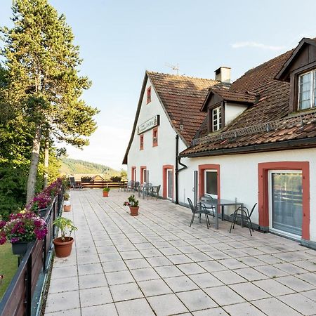 Hotel Landgasthof Zum Pflug Kleines Wiesental Bagian luar foto