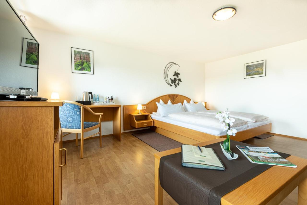 Hotel Landgasthof Zum Pflug Kleines Wiesental Bagian luar foto
